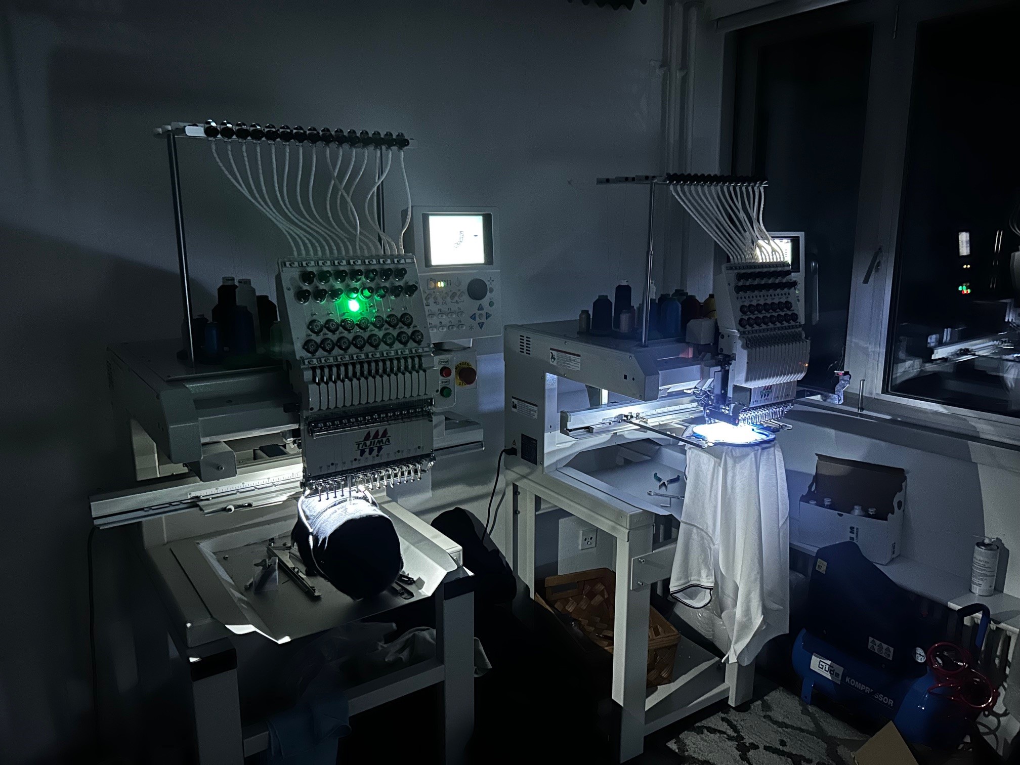 Stickmaschine bei Armsontextil